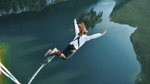 Thrill-Seeker’s Guide: Premier Bungee Jumping Spots Worldwide