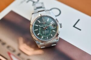 Essential Travel Watches: Adventurer’s Top Picks for 2023