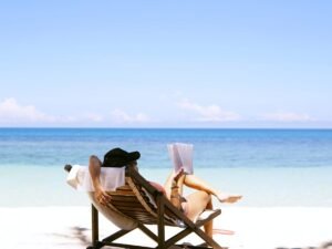 Exploring the Perfect Blend: Beach and Mountain Getaways