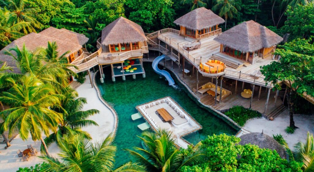 Explore Nature: Top Eco-Friendly Getaways for Travelers