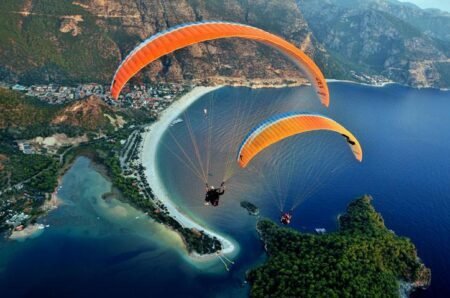 Soar High: Discover the World’s Top Paragliding Destinations