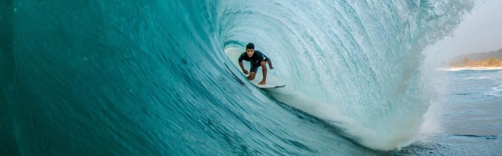 Top Wave-Riding Spots: A Guide for Surfing Enthusiasts
